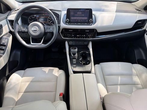 Used 2023 Nissan Rogue SL image 17