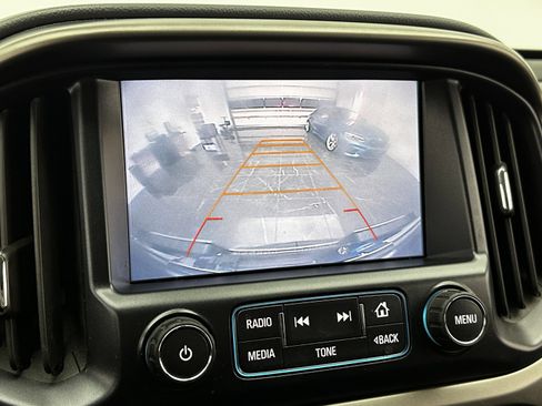 Used 2016 Chevrolet Colorado Z71 image 17