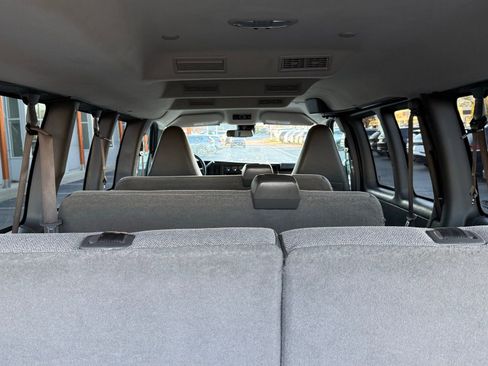 Used 2019 Chevrolet Express 3500 LT w/ LT Preferred Equipment Group image 17