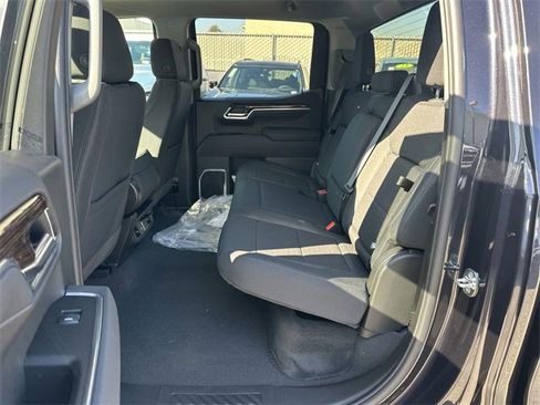 New 2026 GMC Sierra 1500 Elevation image 25