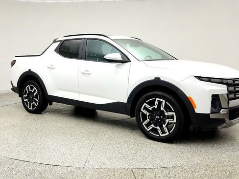 Used 2025 Hyundai Santa Cruz Limited AWD/4WD image 3