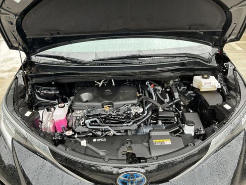 Used 2023 Toyota Sienna XSE FWD image 35