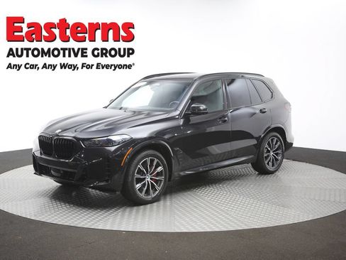Used 2025 BMW X5 xDrive40i w/ M Sport Package AWD/4WD image 58
