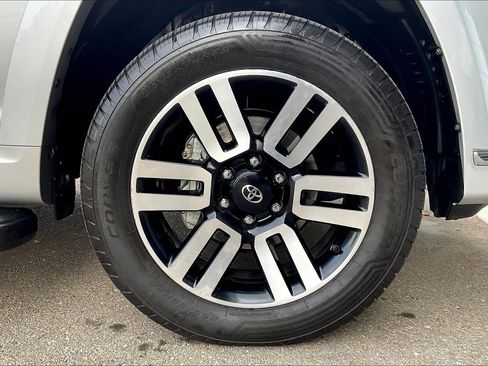 Used 2022 Toyota 4Runner Limited image 23