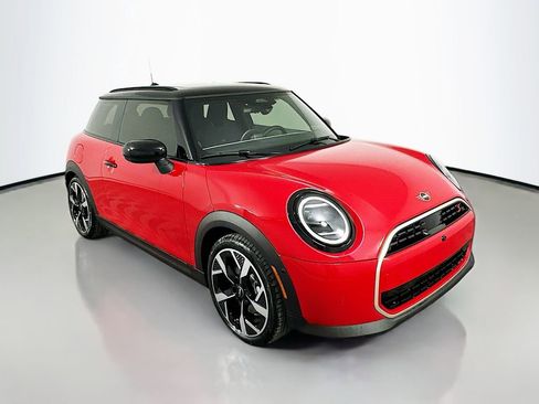 Certified 2025 MINI Cooper S image 3