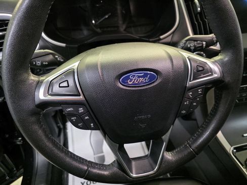 Used 2020 Ford Edge SEL image 13