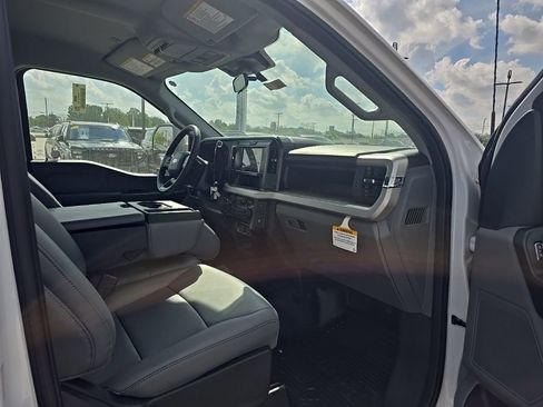 New 2025 Ford F450 XL image 13