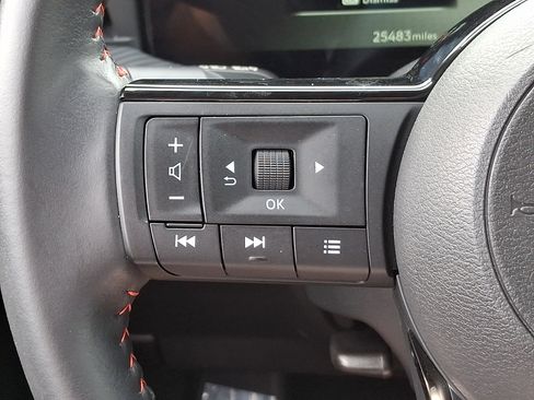 Used 2025 Nissan Kicks SR AWD/4WD image 20