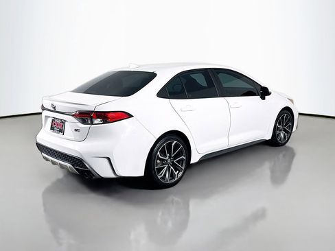 Used 2022 Toyota Corolla SE image 5