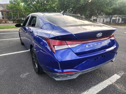 Used 2021 Hyundai Elantra SEL image 5