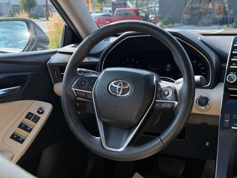 Used 2022 Toyota Avalon XLE w/ Moonroof Package FWD image 20