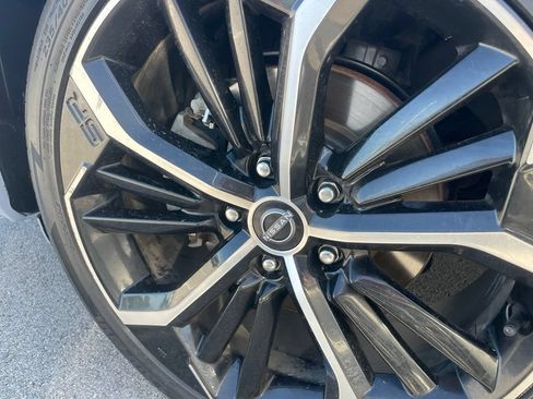Used 2023 Nissan Altima 2.5 SR w/ SR Premium Package FWD image 23