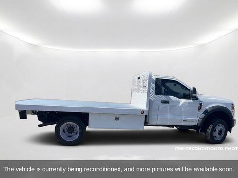 Used 2024 Ford F550 2WD Regular Cab Super Duty w/ XL Chrome Package image 4