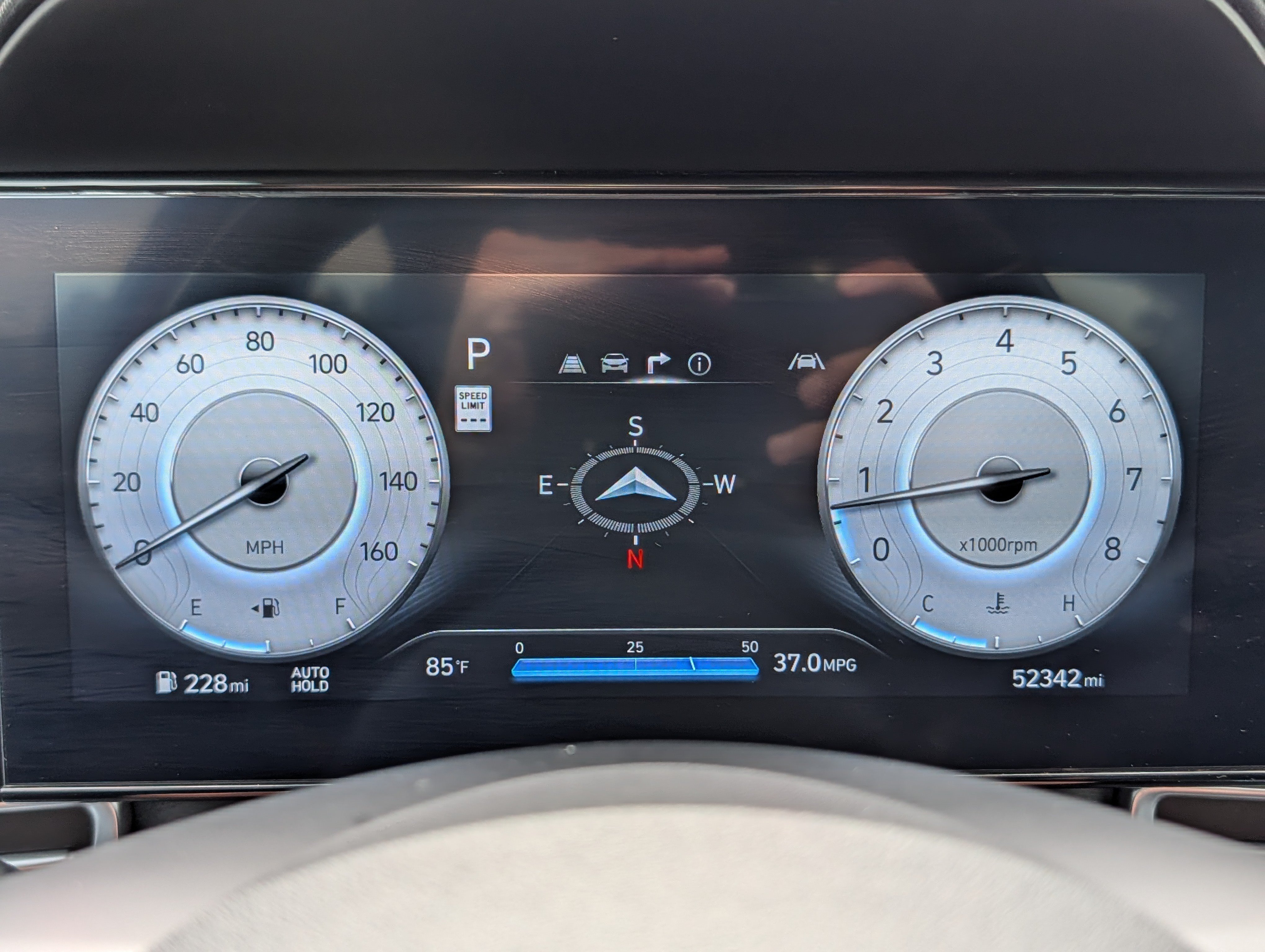 Used 2025 Hyundai Elantra Limited FWD image 21