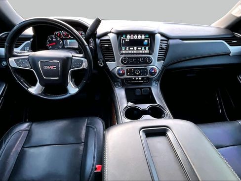 Used 2019 GMC Yukon SLT w/ Open Road Package AWD/4WD image 15