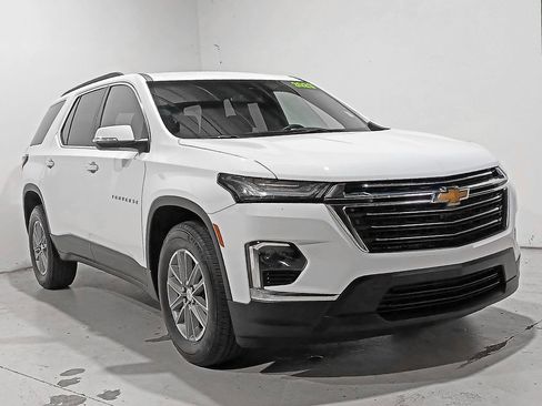 Used 2023 Chevrolet Traverse LT FWD image 35