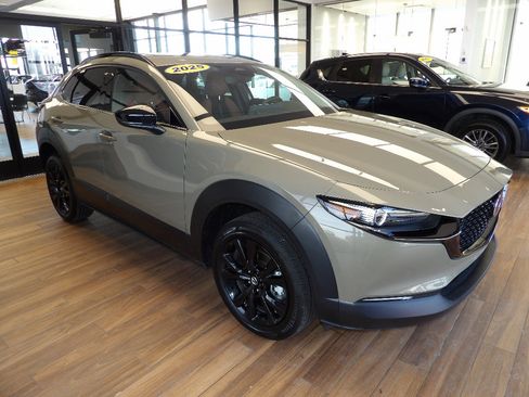 Used 2025 MAZDA CX-30 Carbon image 3