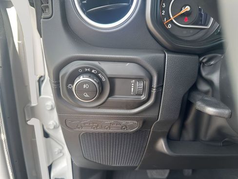 New 2025 Jeep Gladiator Sport image 63