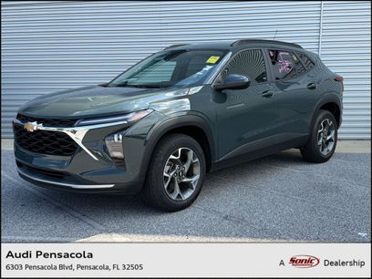 Used 2025 Chevrolet Trax LT