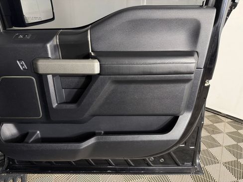 Used 2017 Ford F150 Raptor w/ Equipment Group 802A Luxury AWD/4WD image 22
