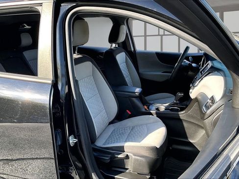 Used 2020 Chevrolet Equinox LS w/ LS Convenience Package FWD image 7