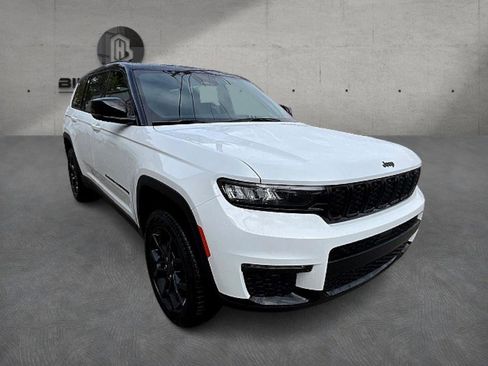 New 2025 Jeep Grand Cherokee L Limited image 4