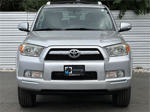Used 2011 Toyota 4Runner Limited AWD/4WD image 7