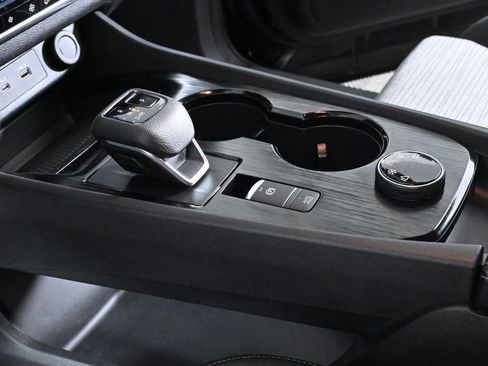 Certified 2023 Nissan Rogue SV image 21