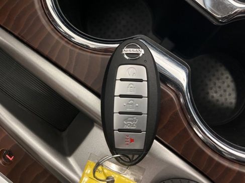 Certified 2019 Nissan Pathfinder Platinum image 29