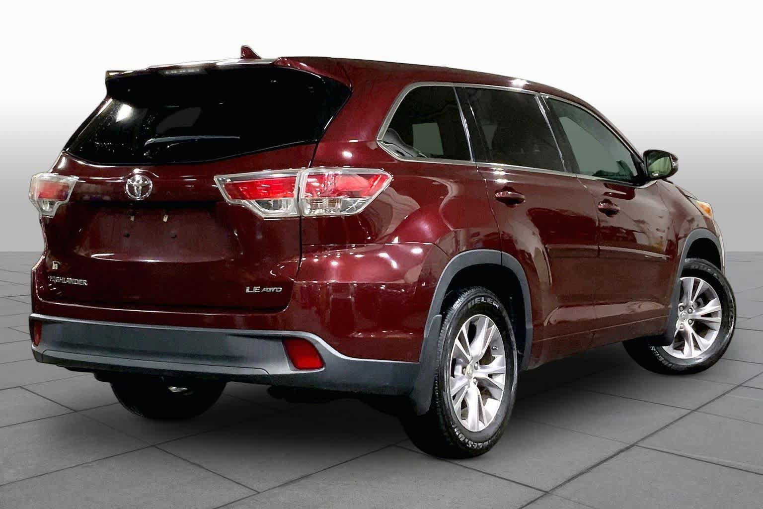 Used 2015 Toyota Highlander Plus AWD/4WD image 13