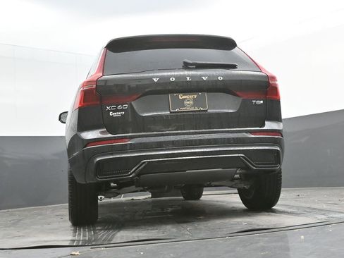 New 2026 Volvo XC60 T8 Core w/ Climate Package image 33