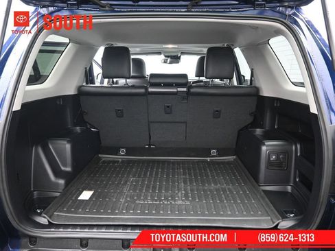 Used 2020 Toyota 4Runner TRD Off-Road Premium w/ Moonroof Package image 31