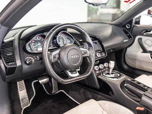 Used 2012 Audi R8 V10 AWD/4WD image 19