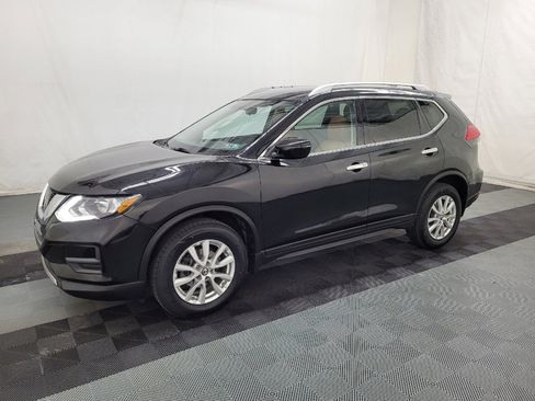 Used 2017 Nissan Rogue SV AWD/4WD image 2