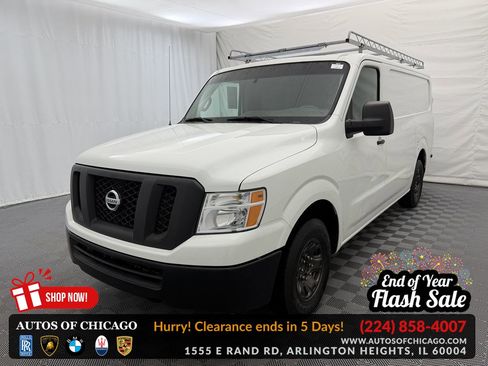 Used 2015 Nissan NV 2500 SV image 1