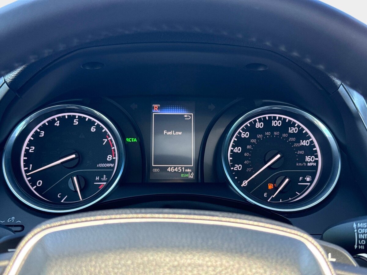 Used 2018 Toyota Camry SE w/ Moonroof Package FWD image 21