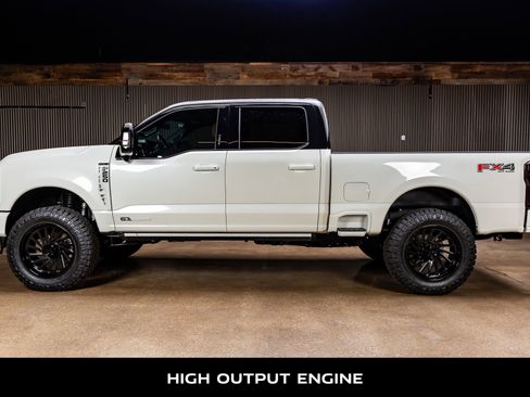 Used 2024 Ford F250 Platinum image 6