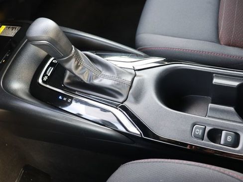 Used 2024 Toyota Corolla SE image 17