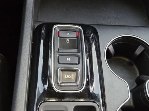 Used 2023 Honda Pilot Sport image 19