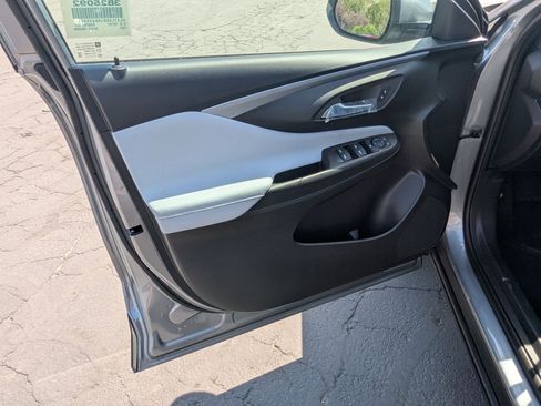 New 2025 Buick Envista Preferred image 11