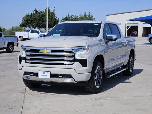 New 2026 Chevrolet Silverado 1500 High Country w/ Technology Package AWD/4WD image 2