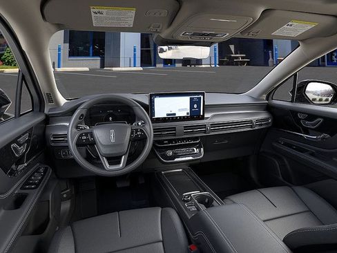 New 2026 Lincoln Corsair Premiere image 9