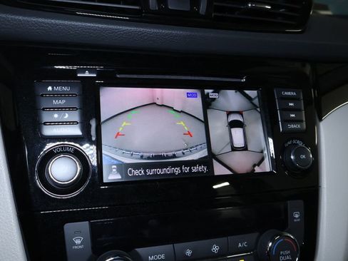 Used 2022 Nissan Rogue Sport SL w/ Premium Package image 30