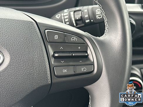 Used 2024 Hyundai Venue SEL FWD image 25
