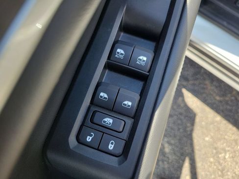 Used 2023 Jeep Grand Cherokee Limited AWD/4WD image 24