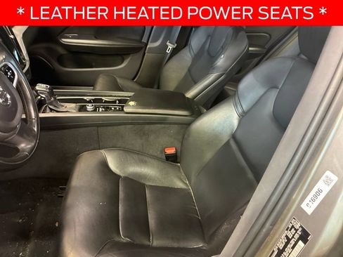 Used 2019 Volvo S60 T6 Momentum w/ Premium Package AWD/4WD image 7