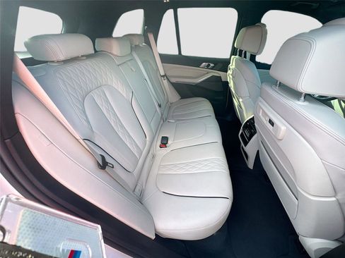 Used 2022 BMW X5 xDrive45e w/ M Sport Package image 27