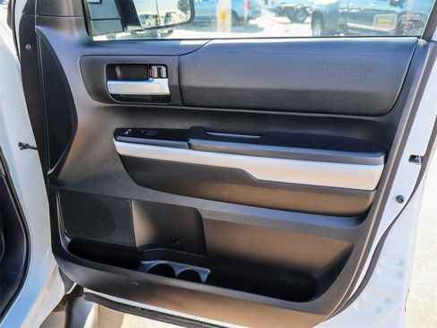 Used 2019 Toyota Tundra SR5 w/ SR5 Upgrade Package image 17