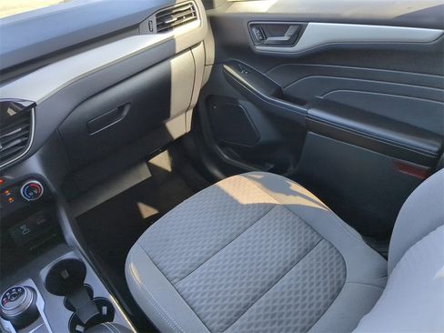 Used 2022 Ford Escape SE image 15