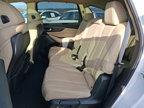 Used 2023 Acura MDX SH-AWD w/ Advance Package image 7